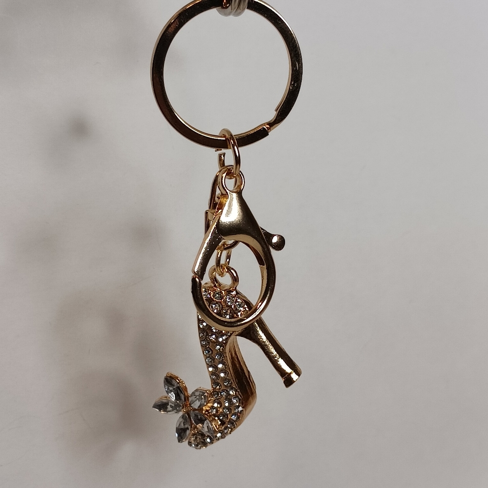 Elegant Gold Keychain with Crystal Accents